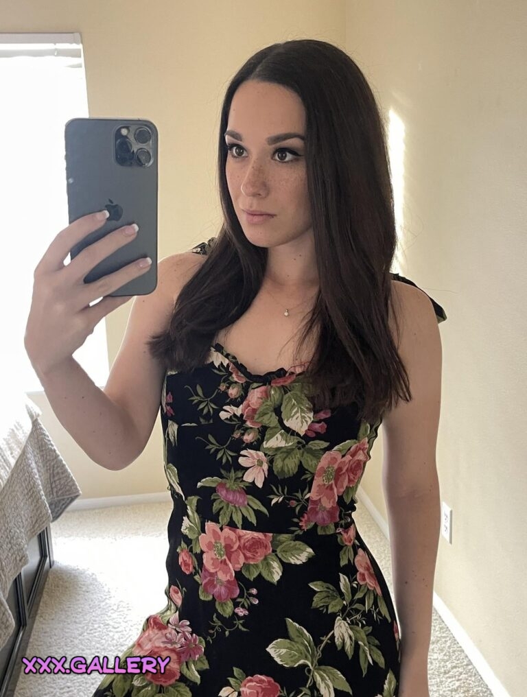 It’s a floral dress kind of day.