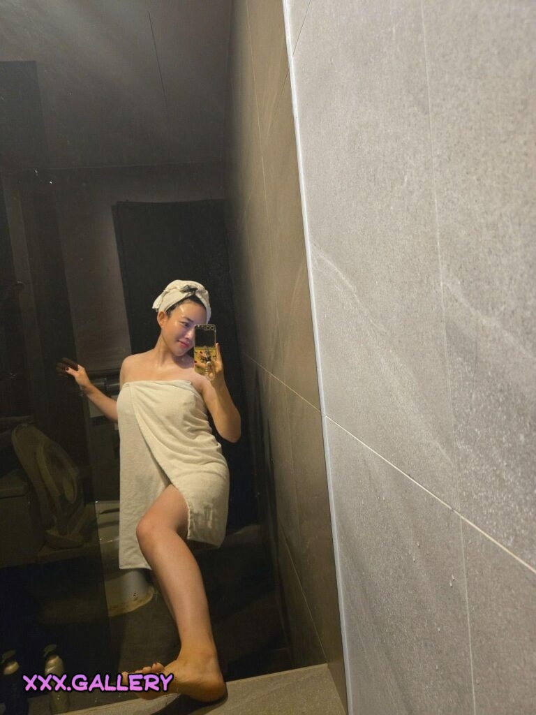 Korean milf alone at the hotel. Anyone wanna join in the fun?